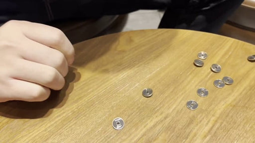 demonstration video of MINI CHINESE COIN PINK by N2G - Trick