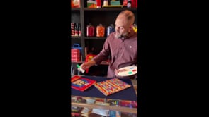 demonstration video of Paint Pallet with Bag by Ickle Pickle - Trick