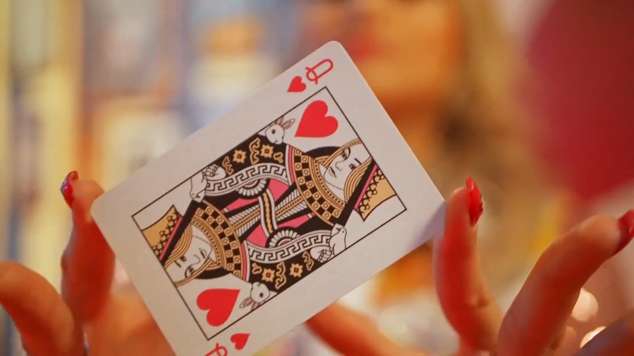 demonstration video of Fantastica Playing Cards
